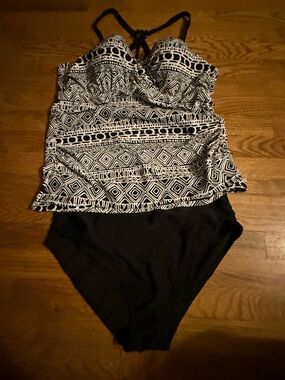 Black & White Patterned Girls One-Piece Swimsuit